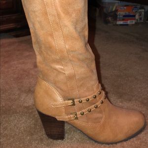 BOUTIQUE BOOTS!! ONLY worn once or twice!